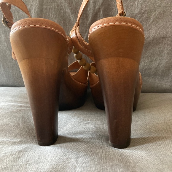 UGG Australia Naima Ombre Platform Beaded sz 9 - Picture 8 of 10